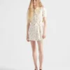 Miniklänning i poplin med blommönster Miniklänning i poplin med blommönster