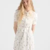 Miniklänning i poplin med blommönster Miniklänning i poplin med blommönster