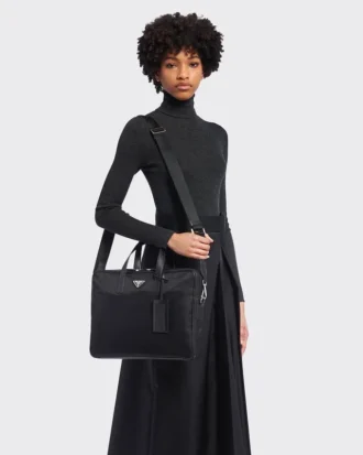 Portfölj i Re-Nylon och Saffiano-läder