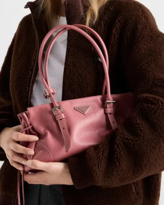 Prada Bonnie Medium antikbehandlad läderväska