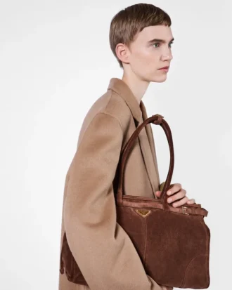 Prada Bonnie stor handväska i mocka