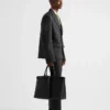 Prada Buckle läderväska med bälte Prada Buckle läderväska med bälte