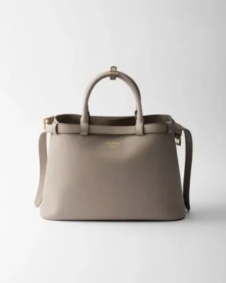 Prada Buckle Medium läderhandväska med dubbelt bälte