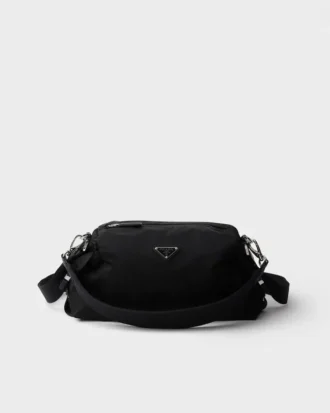 Prada Explore väska i Re-Nylon och läder
