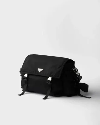 Prada Explore väska i Re-Nylon och läder