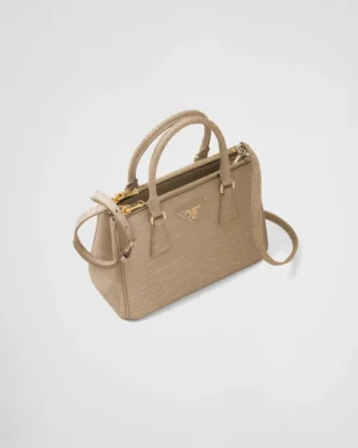 Prada Galleria liten väska i krokodilläder