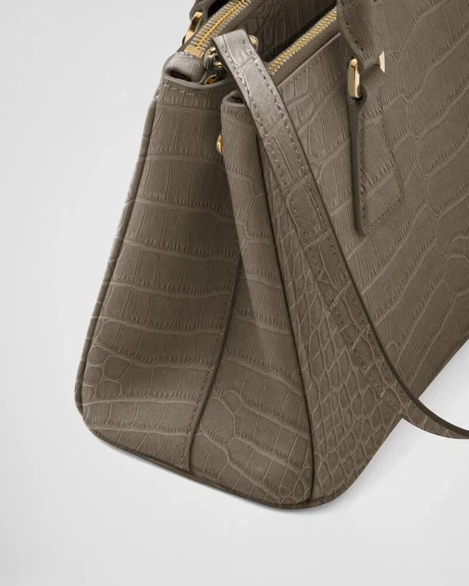 Prada Galleria liten väska i krokodilläder Prada Galleria liten väska i krokodilläder