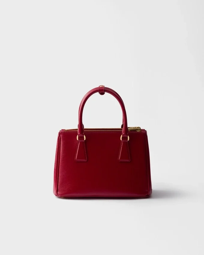 Prada Galleria liten väska i lackat Saffiano-läder Prada Galleria liten väska i lackat Saffiano-läder