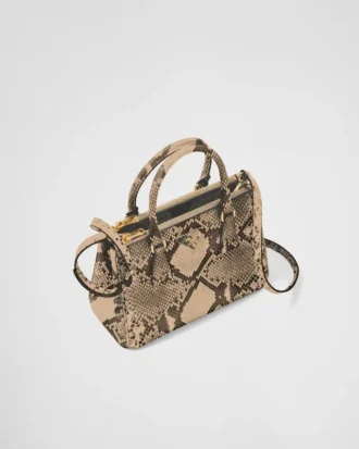 Prada Galleria liten väska i pytonskinn