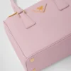 Prada Galleria liten väska i Saffiano-läder Prada Galleria liten väska i Saffiano-läder