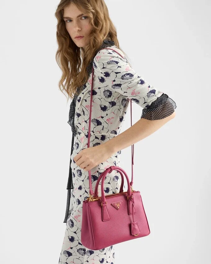Prada Galleria liten väska i Saffiano-läder Prada Galleria liten väska i Saffiano-läder