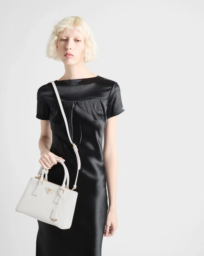 Prada Galleria liten väska i Saffiano-läder Prada Galleria liten väska i Saffiano-läder
