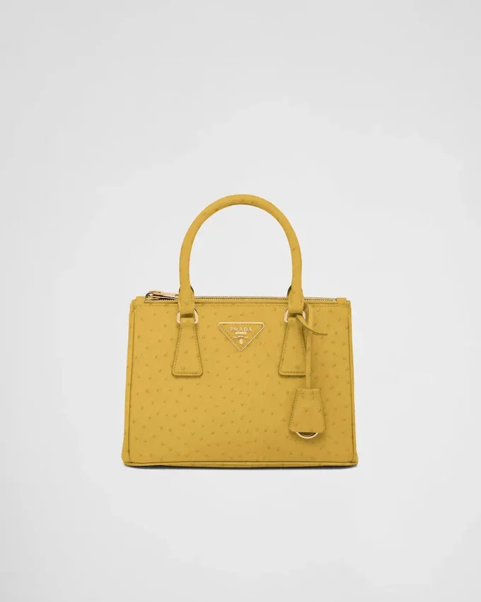 Prada Galleria liten väska i strutsläder Prada Galleria liten väska i strutsläder