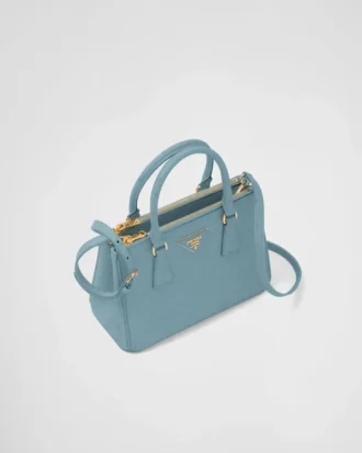 Prada Galleria liten väska i strutsläder