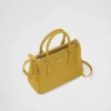 Prada Galleria liten väska i strutsläder Prada Galleria liten väska i strutsläder