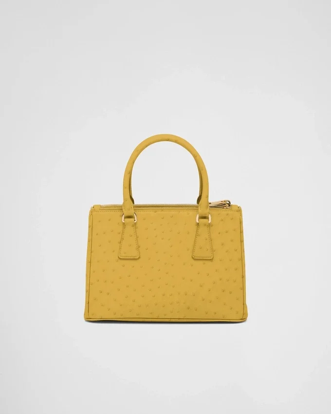 Prada Galleria liten väska i strutsläder Prada Galleria liten väska i strutsläder
