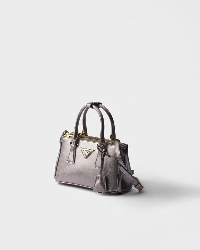 Prada Galleria miniväska i lackat Saffiano-läder Prada Galleria miniväska i lackat Saffiano-läder