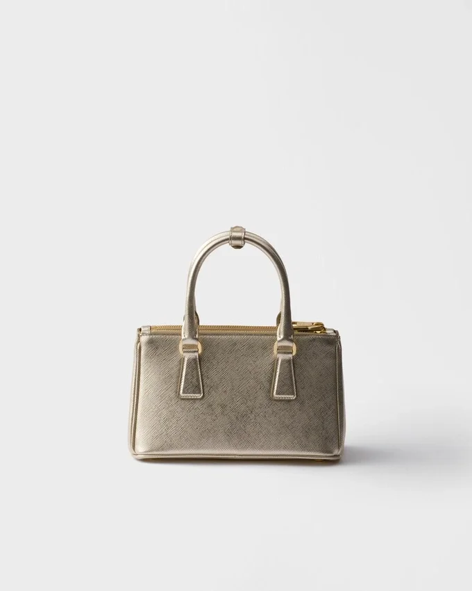 Prada Galleria miniväska i lackat Saffiano-läder Prada Galleria miniväska i lackat Saffiano-läder
