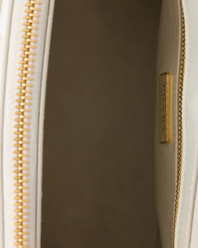 Prada Galleria miniväska i lackat Saffiano-läder Prada Galleria miniväska i lackat Saffiano-läder