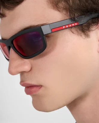 Prada Linea Rossa solglasögon Prada Linea Rossa solglasögon