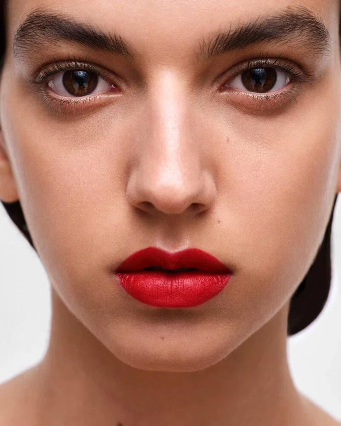 Prada Monochrome Hyper Matte Lipstick Refill – R28 – Fuoco Prada Monochrome Hyper Matte Lipstick Refill – R28 – Fuoco