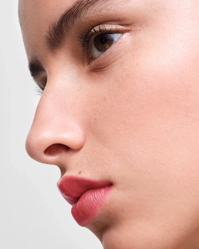 Prada Monochrome Soft Matte Lipstick – B102 – Sienne Prada Monochrome Soft Matte Lipstick – B102 – Sienne