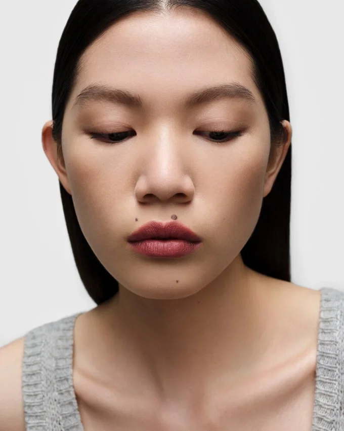 Prada Monochrome Soft Matte Lipstick – B106 – Caramel Prada Monochrome Soft Matte Lipstick – B106 – Caramel