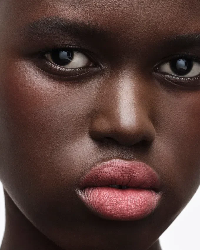 Prada Monochrome Soft Matte Lipstick – B107 – Sedona Prada Monochrome Soft Matte Lipstick – B107 – Sedona