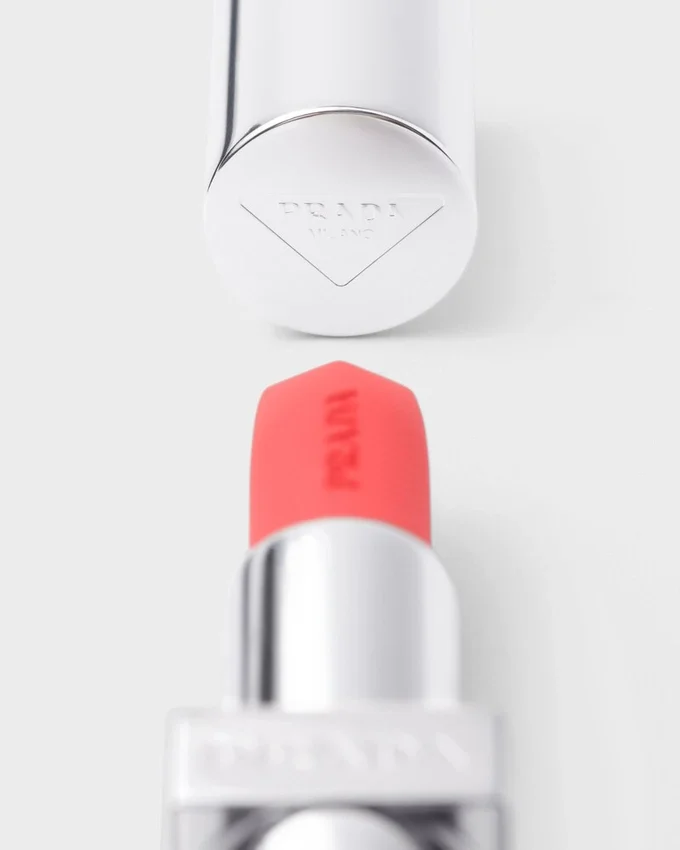 Prada Monochrome Soft Matte Lipstick – O176 – Nacarat Prada Monochrome Soft Matte Lipstick – O176 – Nacarat
