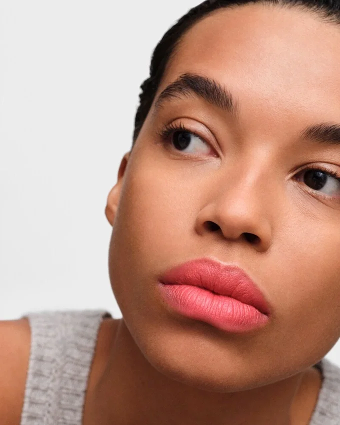 Prada Monochrome Soft Matte Lipstick – O176 – Nacarat Prada Monochrome Soft Matte Lipstick – O176 – Nacarat