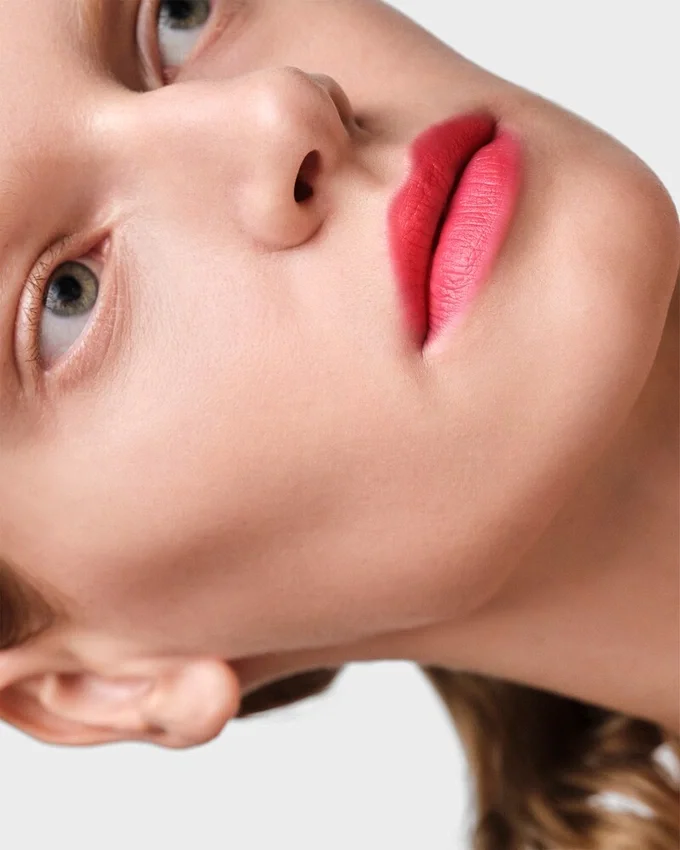 Prada Monochrome Soft Matte Lipstick – O177 – Flamingo Prada Monochrome Soft Matte Lipstick – O177 – Flamingo