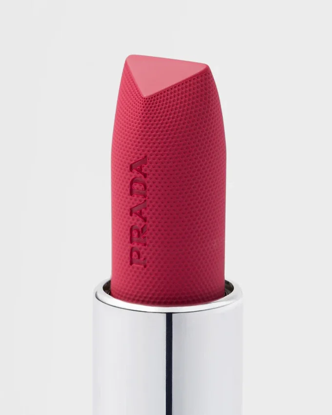 Prada Monochrome Soft Matte Lipstick – P157 – Pourpre Prada Monochrome Soft Matte Lipstick – P157 – Pourpre