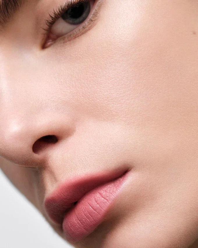 Prada Monochrome Soft Matte Lipstick – P158 – Meranti Prada Monochrome Soft Matte Lipstick – P158 – Meranti