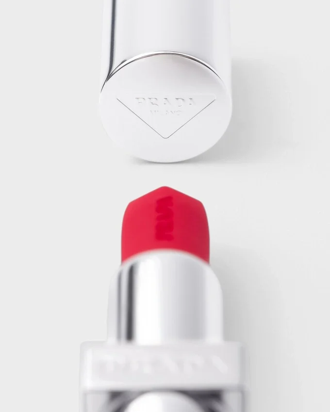 Prada Monochrome Soft Matte Lipstick – R127 – Carminio Prada Monochrome Soft Matte Lipstick – R127 – Carminio