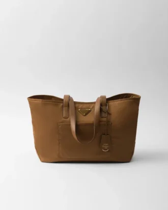 Prada Re-Edition 1978 Medium Re-Nylon och Saffiano-läderväska