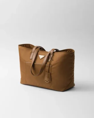 Prada Re-Edition 1978 Medium Re-Nylon och Saffiano-läderväska