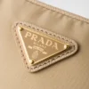 Prada Re-Edition 1978 Re-Nylon och Saffiano-läderpåse Prada Re-Edition 1978 Re-Nylon och Saffiano-läderpåse