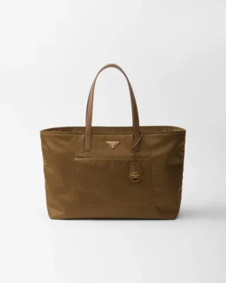Prada Re-Edition 1978 Stor tote-väska i Re-Nylon och Saffiano-läder