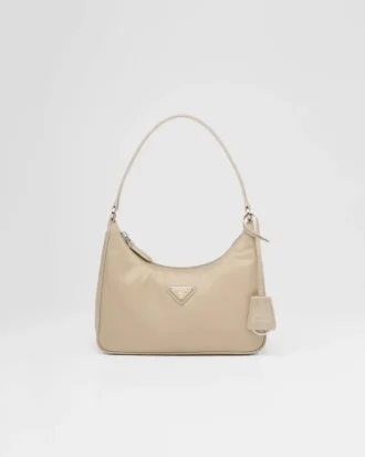 Prada Re-Edition 2005 Re-Nylon och Saffiano miniväska