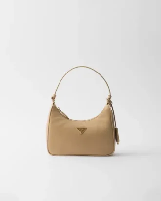 Prada Re-Edition 2005 Re-Nylon och Saffiano miniväska