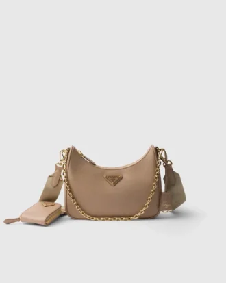 Prada Re-Edition 2005 väska i Saffiano-läder