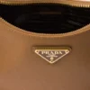 Prada Re-Edition 2005 väska i Saffiano-läder Prada Re-Edition 2005 väska i Saffiano-läder