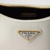 Prada Re-Edition Mini Saffiano läderväska Prada Re-Edition Mini Saffiano läderväska