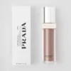 Prada Reveal Skin Optimizing Foundation – Dw85 – Mörk varm Prada Reveal Skin Optimizing Foundation – Dw85 – Mörk varm