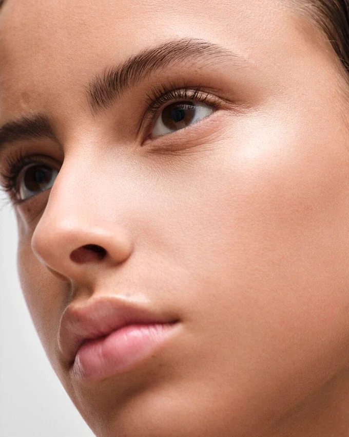 Prada Reveal Skin Optimizing Foundation – Ln25 – Ljus neutral Prada Reveal Skin Optimizing Foundation – Ln25 – Ljus neutral