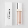 Prada Reveal Skin Optimizing Foundation – Lw15 – Ljus varm Prada Reveal Skin Optimizing Foundation – Lw15 – Ljus varm
