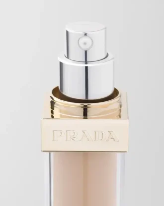 Prada Reveal Skin Optimizing Foundation – Lw5 – Ljus varm