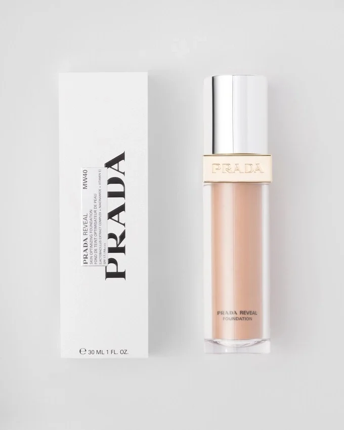 Prada Reveal Skin Optimizing Foundation – Mw40 – Medium Warm Prada Reveal Skin Optimizing Foundation – Mw40 – Medium Warm
