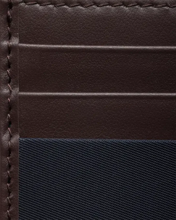 Prada Speedrock kortfodral i Re-Nylon och läder Prada Speedrock kortfodral i Re-Nylon och läder