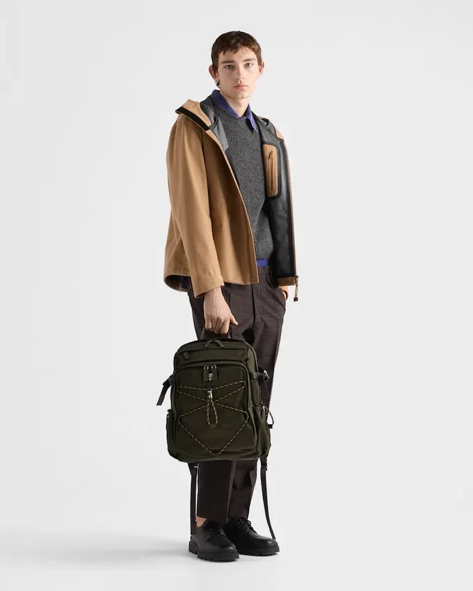 Prada Speedrock ryggsäck i Re-Nylon och läder Prada Speedrock ryggsäck i Re-Nylon och läder